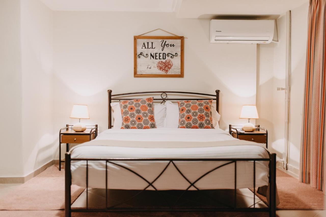 Best House, Central Aprtm., Agiou Nikolaou, Patra エクステリア 写真