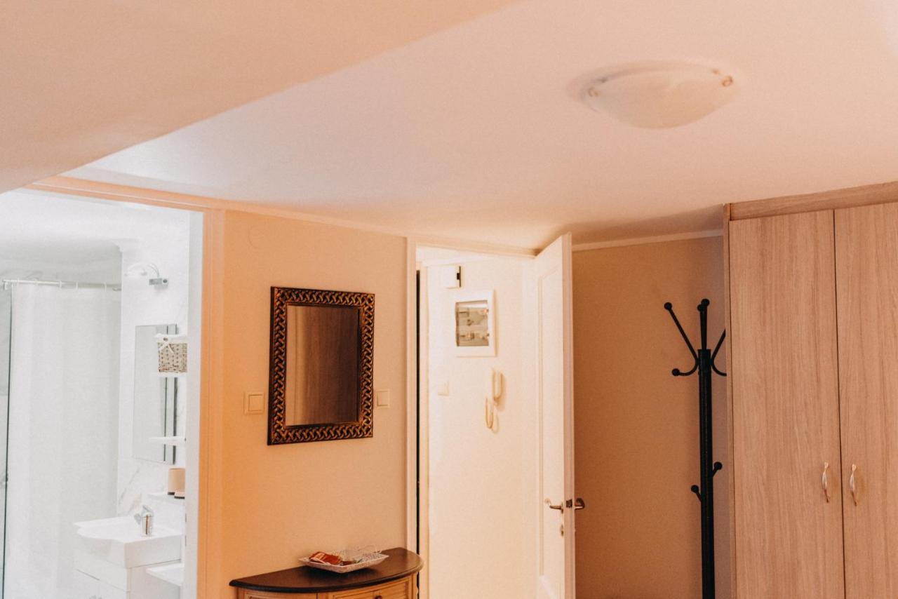 Best House, Central Aprtm., Agiou Nikolaou, Patra エクステリア 写真